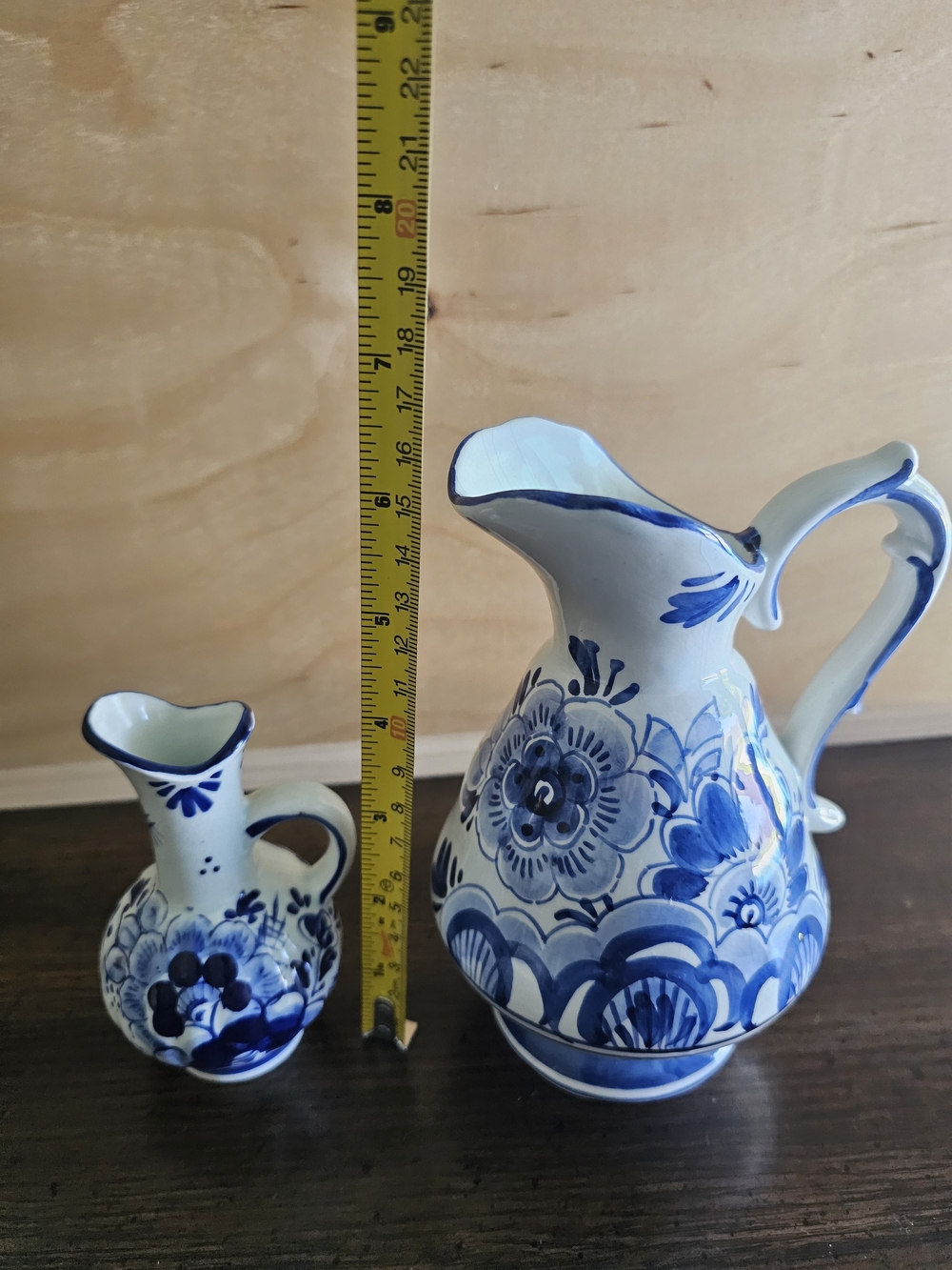 Vtg Delfts Hand Painted Blue & White Floral Ceramic Pitcher Jug Set 2 - Picture 9 of 11